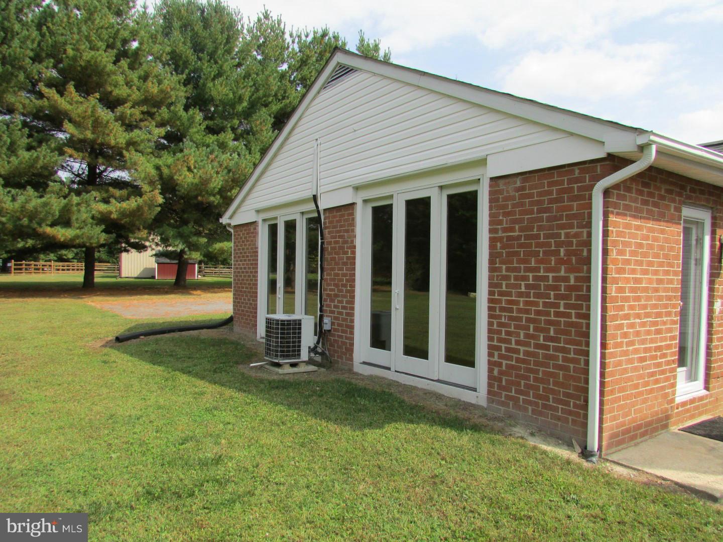 27558 St Michaels Road Easton, MD 21601 - Photo 26 of 30 Exterior (Rear)