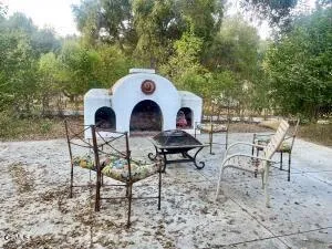 $3,600 | 718 South La Luna Avenue, Ojai, CA 93023