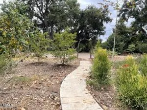 $3,600 | 718 South La Luna Avenue, Ojai, CA 93023