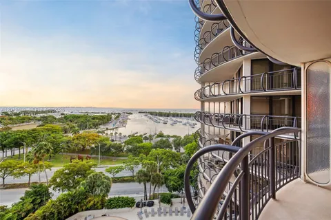 $1,750,000 | 2843 South Bayshore Drive, Unit 11F, Miami, FL 33133