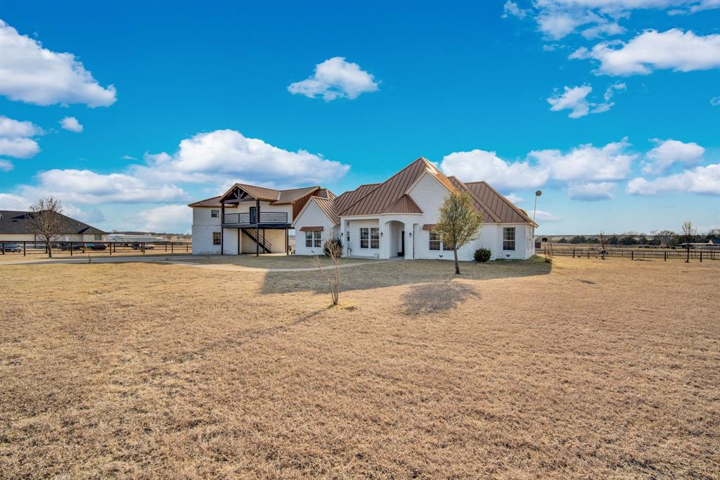 1015 Curry Road Waxahachie, TX 75167 - Photo 4 of 40