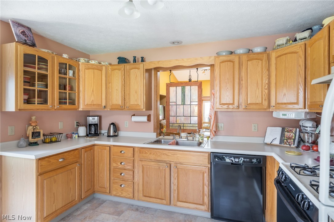 1124 Shadow Ridge Drive Niles, OH 44446 - Photo 6 of 26 Gallery Image 6