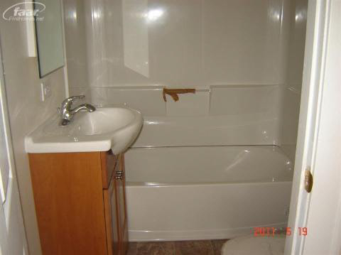 2080 Eberly Road Flint, MI 48532 - Photo 5 of 9 20125073-4.JPG