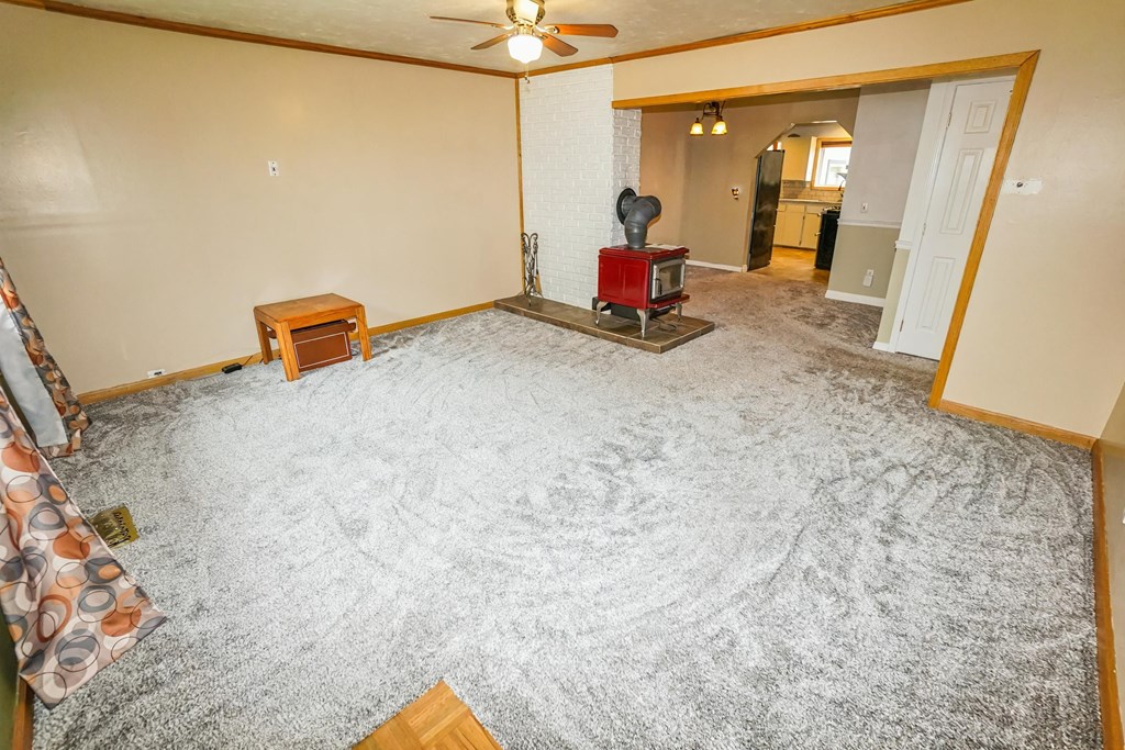 803 Macarthur Avenue Riggins, ID 83549 - Photo 15 of 58 Home Living Room