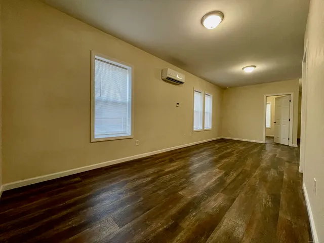 $1,450 | 14 Dwight Street, Unit 1A, Bristol, CT 06010