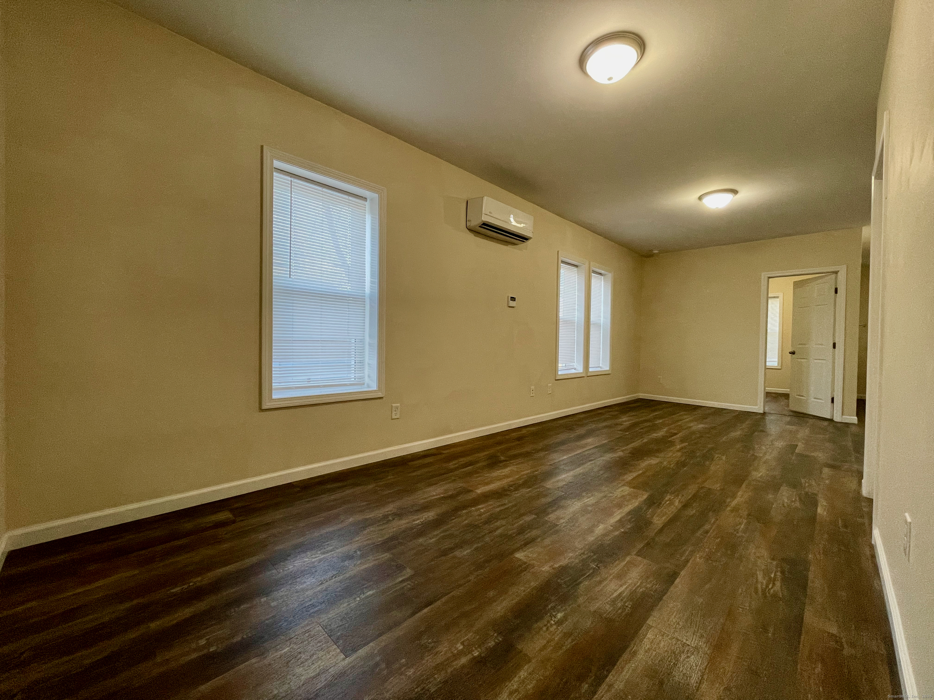 14 Dwight Street, Unit 1A Bristol, CT 06010 - Photo 3 of 16