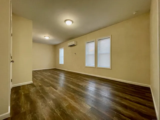 $1,450 | 14 Dwight Street, Unit 1A, Bristol, CT 06010