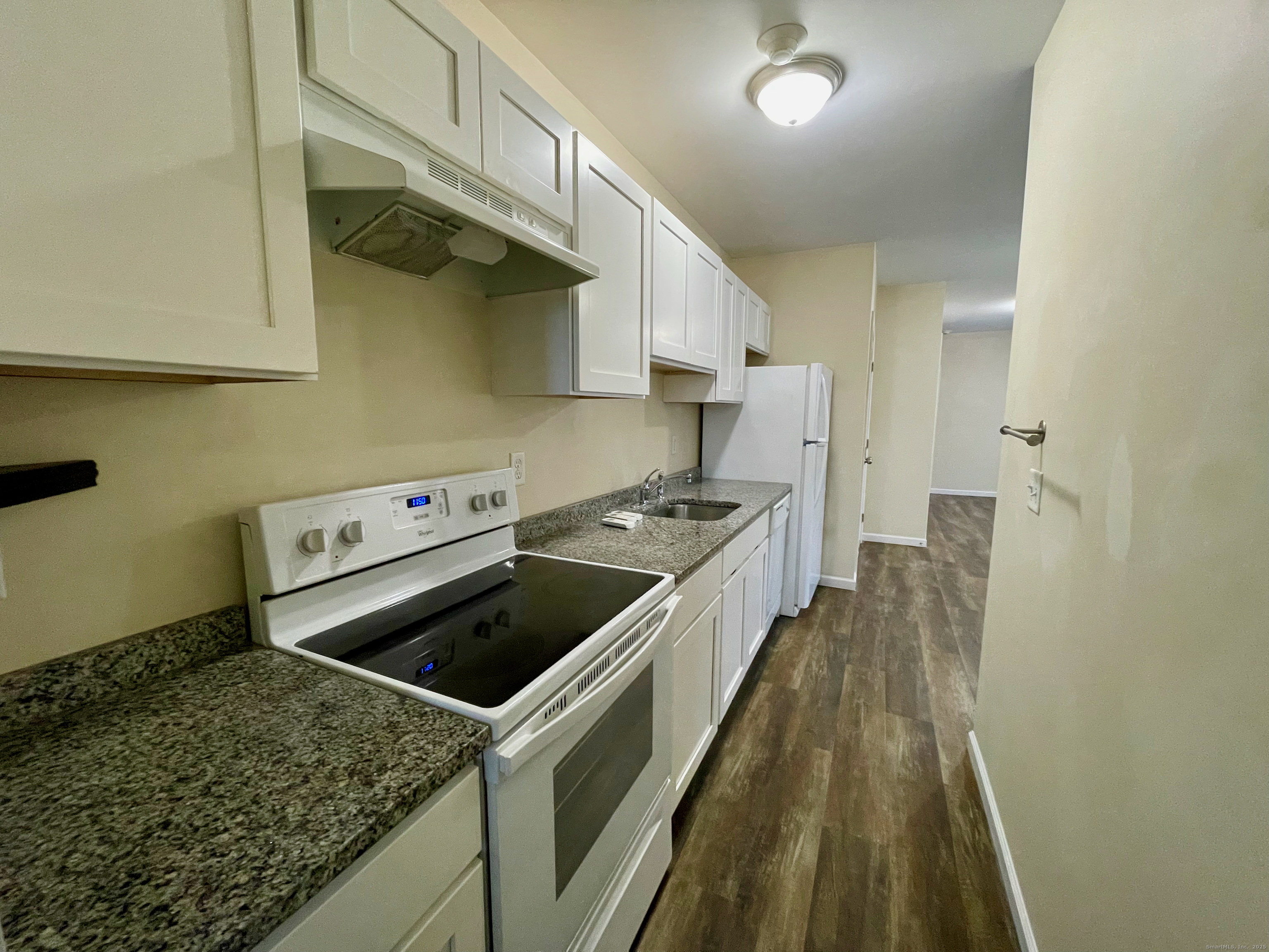 14 Dwight Street, Unit 1A Bristol, CT 06010 - Photo 7 of 16