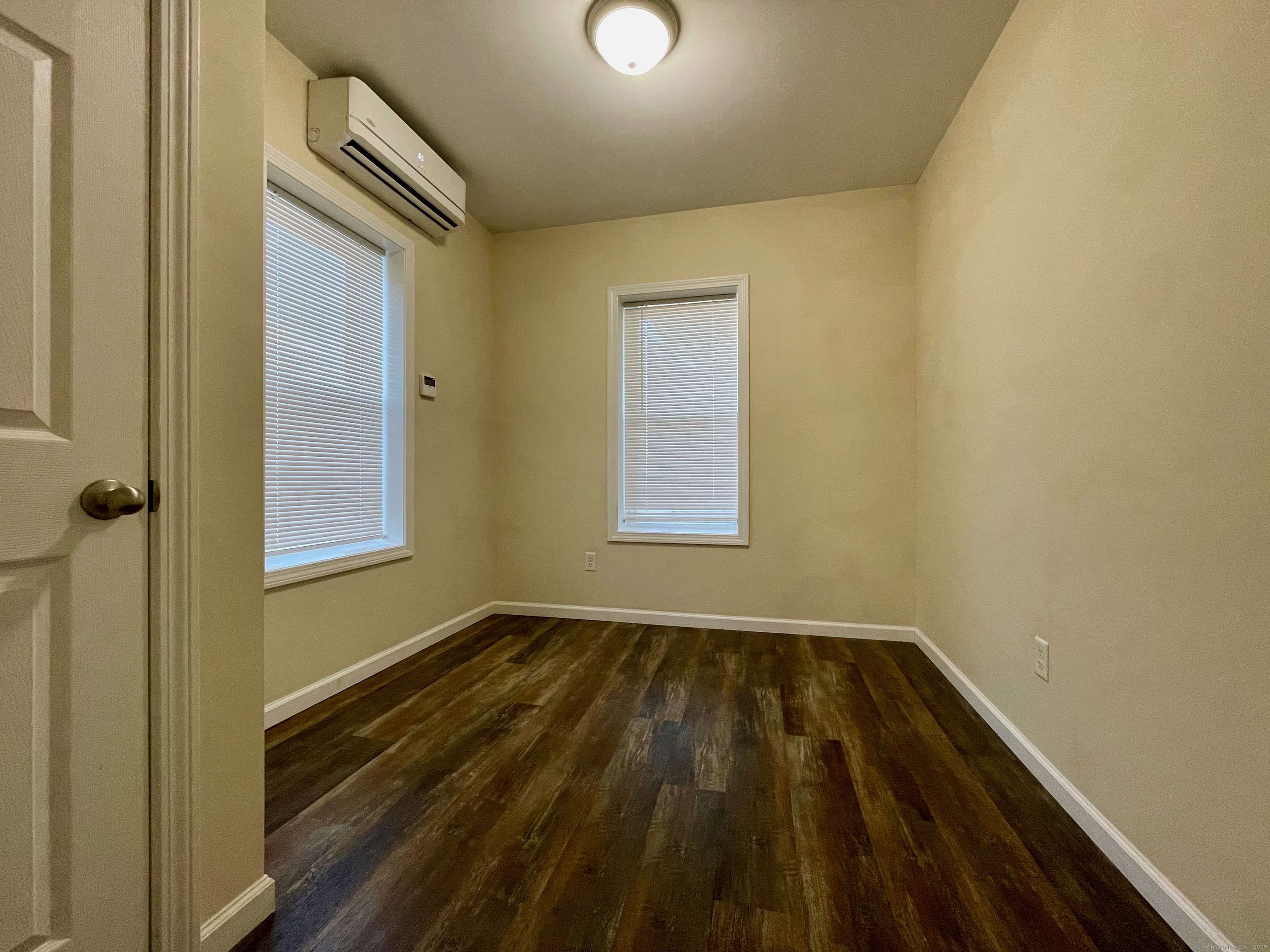 14 Dwight Street, Unit 1A Bristol, CT 06010 - Photo 10 of 16