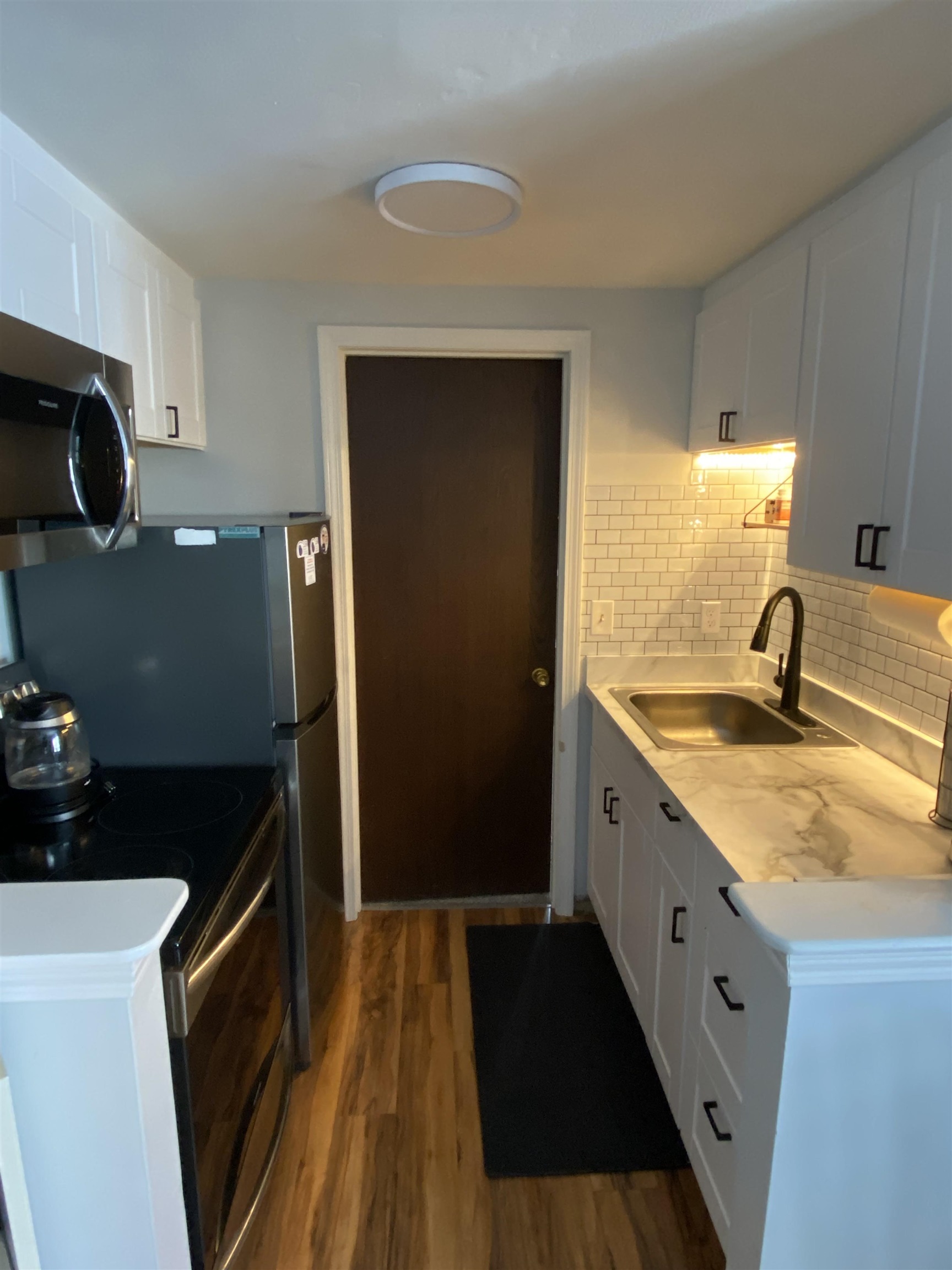 158 Cricket Brook Dover, NH 03820 - Photo 8 of 18