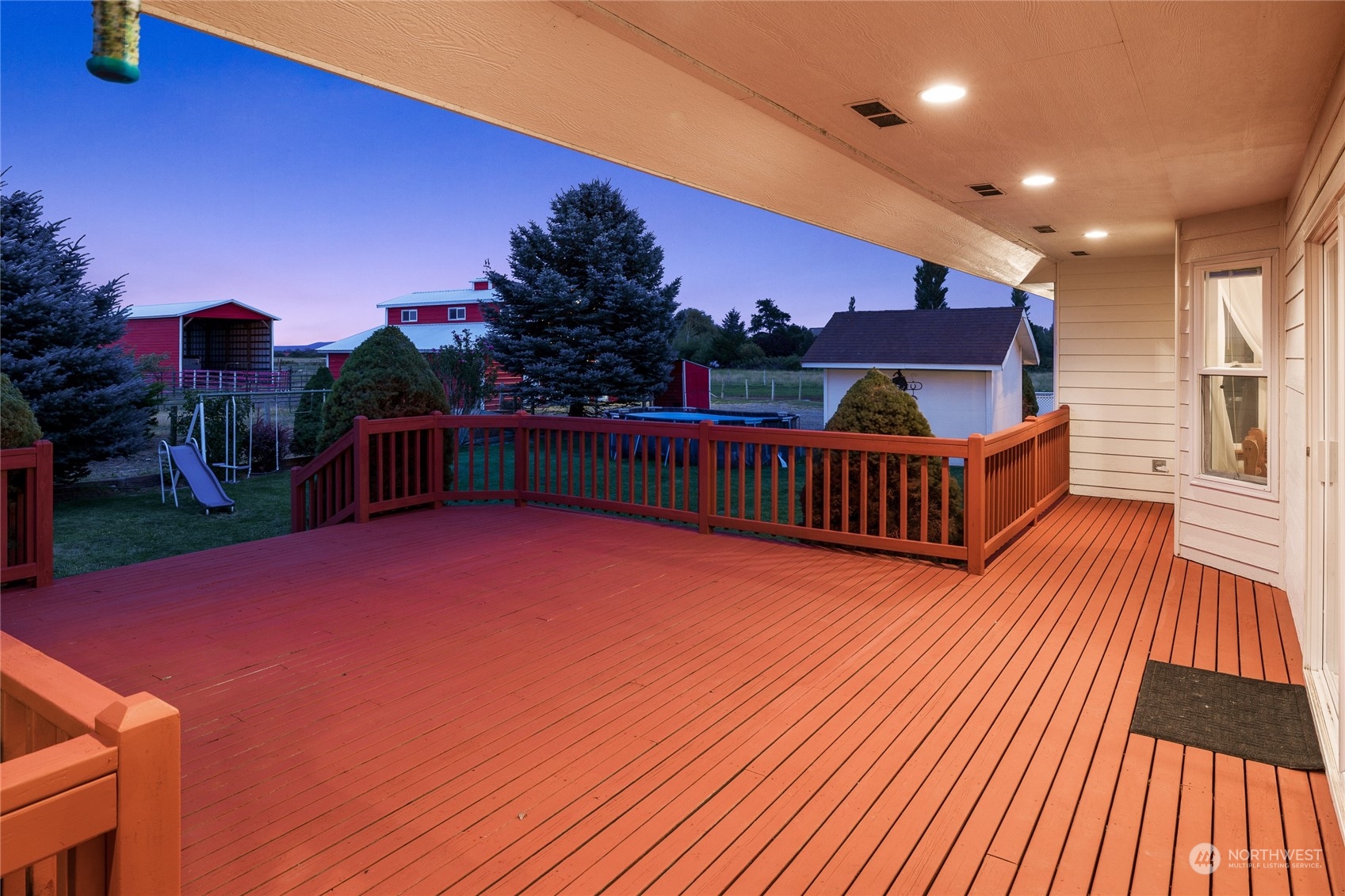 720 Klocke Road Ellensburg, WA 98926 - Photo 38 of 40 a view of balcony with wooden floor and outdoor seating