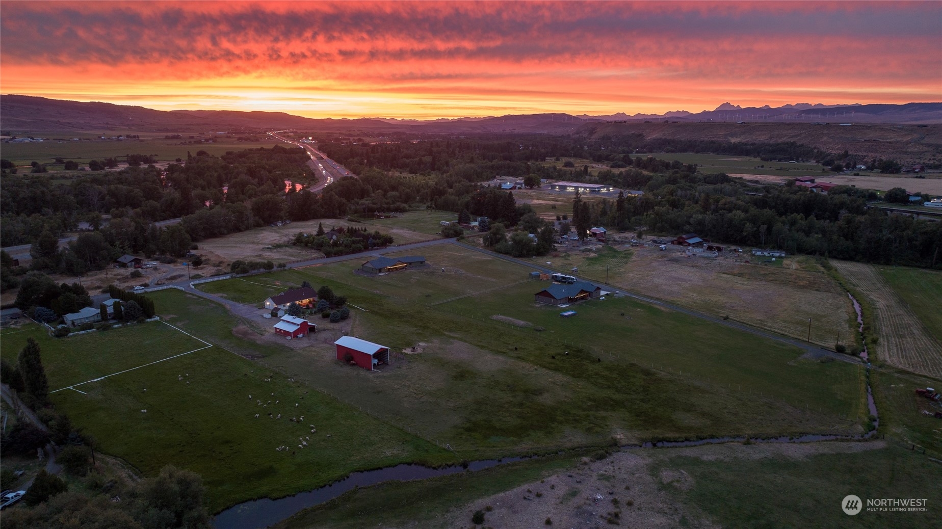 720 Klocke Road Ellensburg, WA 98926 - Photo 7 of 40 a view of a town with mountains in the background