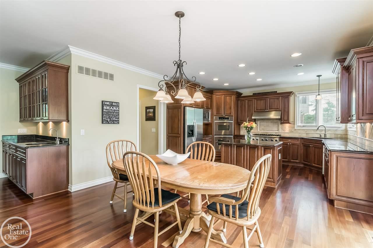 895 Quarry Drive Rochester Hills, MI 48306 - Photo 9 of 49