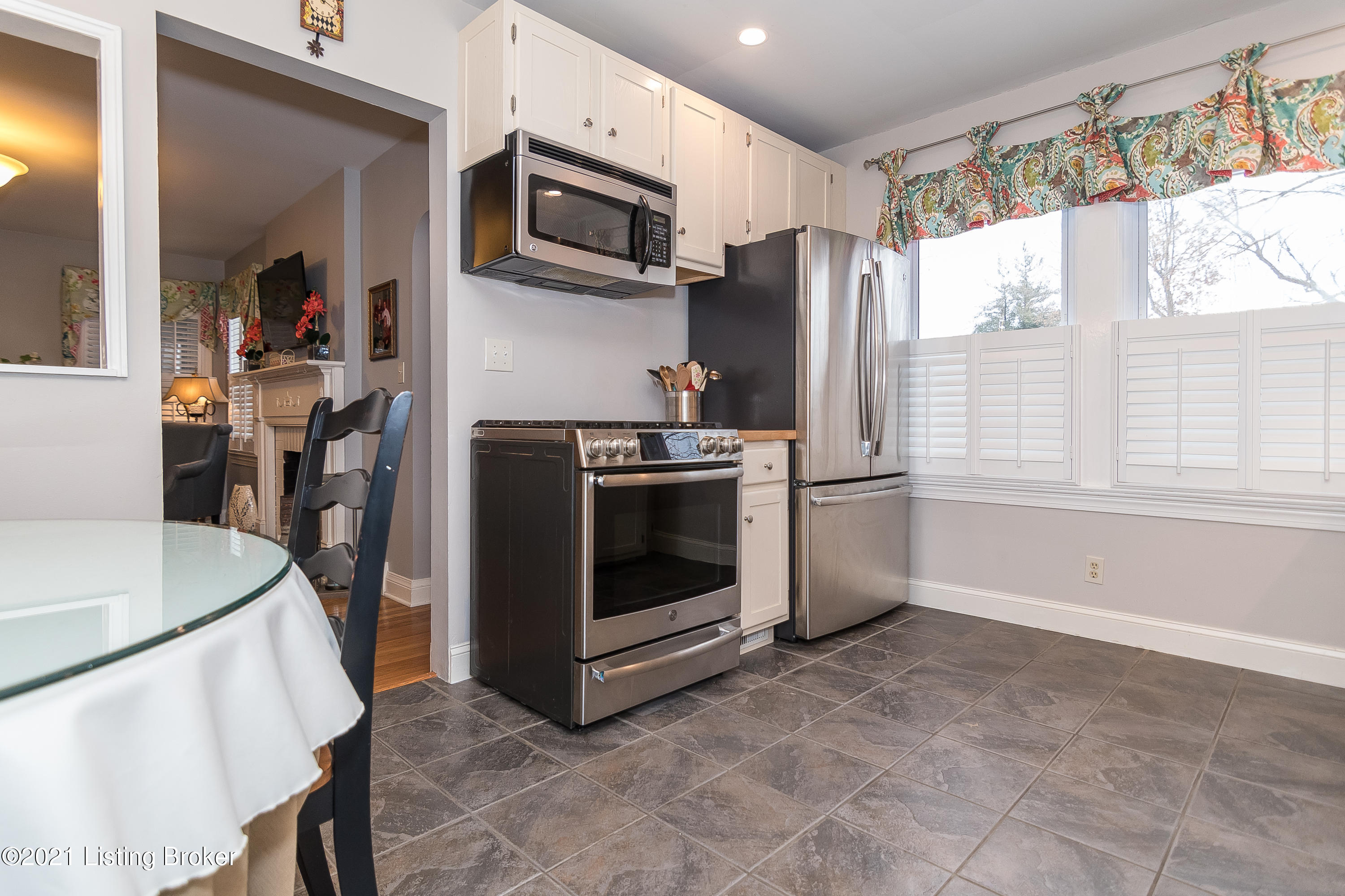4108 Springhill Road Louisville, KY 40207 - Photo 12 of 31 DSC_6340