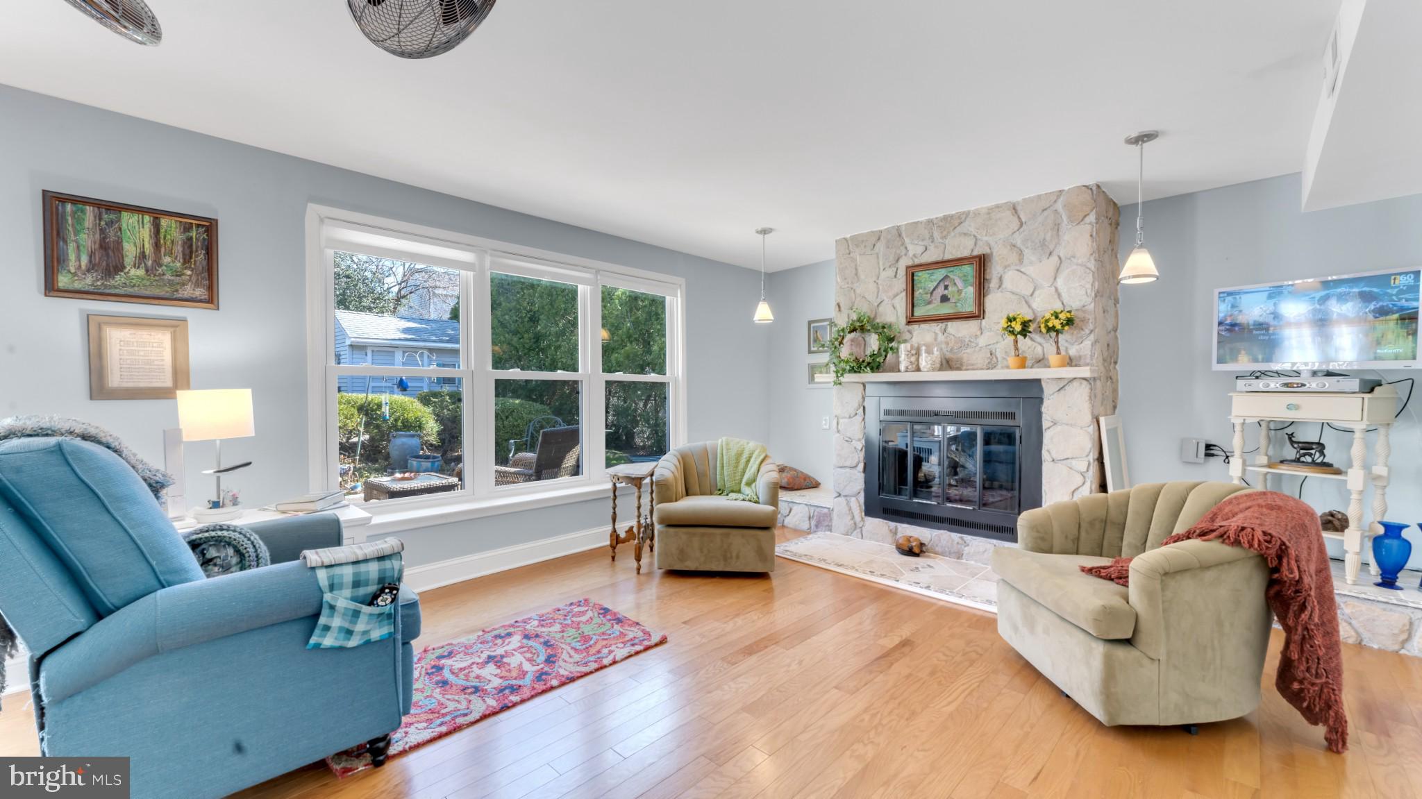 1543 Windmill Road Warminster, PA 18974 - Photo 4 of 24 Gallery Image 4
