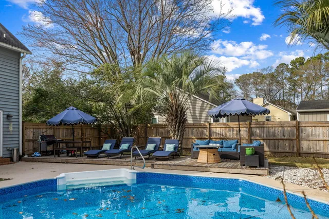 $724,900 | 851 Ramblewood Circle, Mount Pleasant, SC 29464