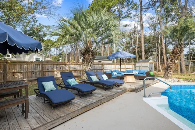 $724,900 | 851 Ramblewood Circle, Mount Pleasant, SC 29464