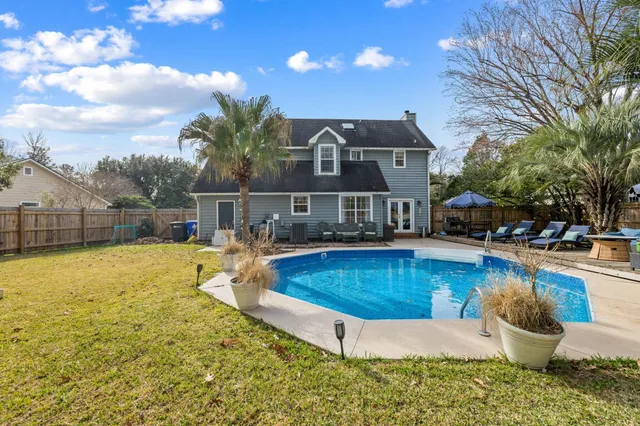 $724,900 | 851 Ramblewood Circle, Mount Pleasant, SC 29464