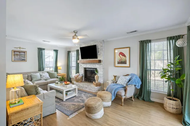 $724,900 | 851 Ramblewood Circle, Mount Pleasant, SC 29464