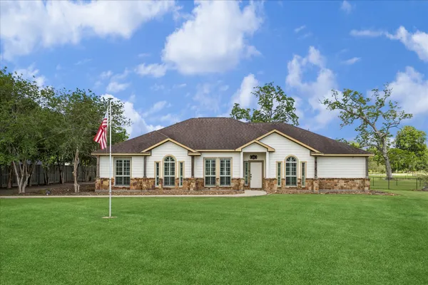 $549,000 | 1091 Caney Trails Drive, Wharton, TX 77488