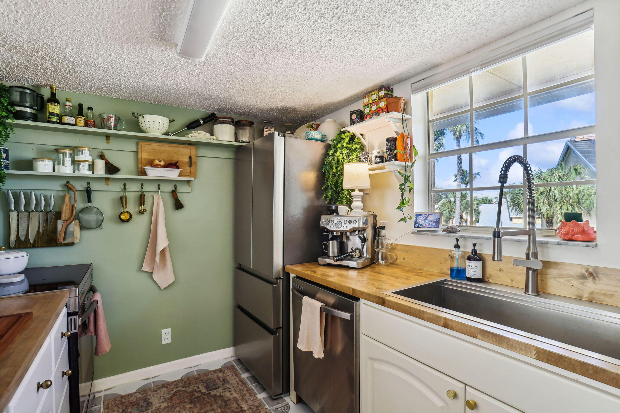 6323 La Costa Drive, Unit L Boca Raton, FL 33433 - Photo 5 of 29 19-web-or-mls-0E2A6305