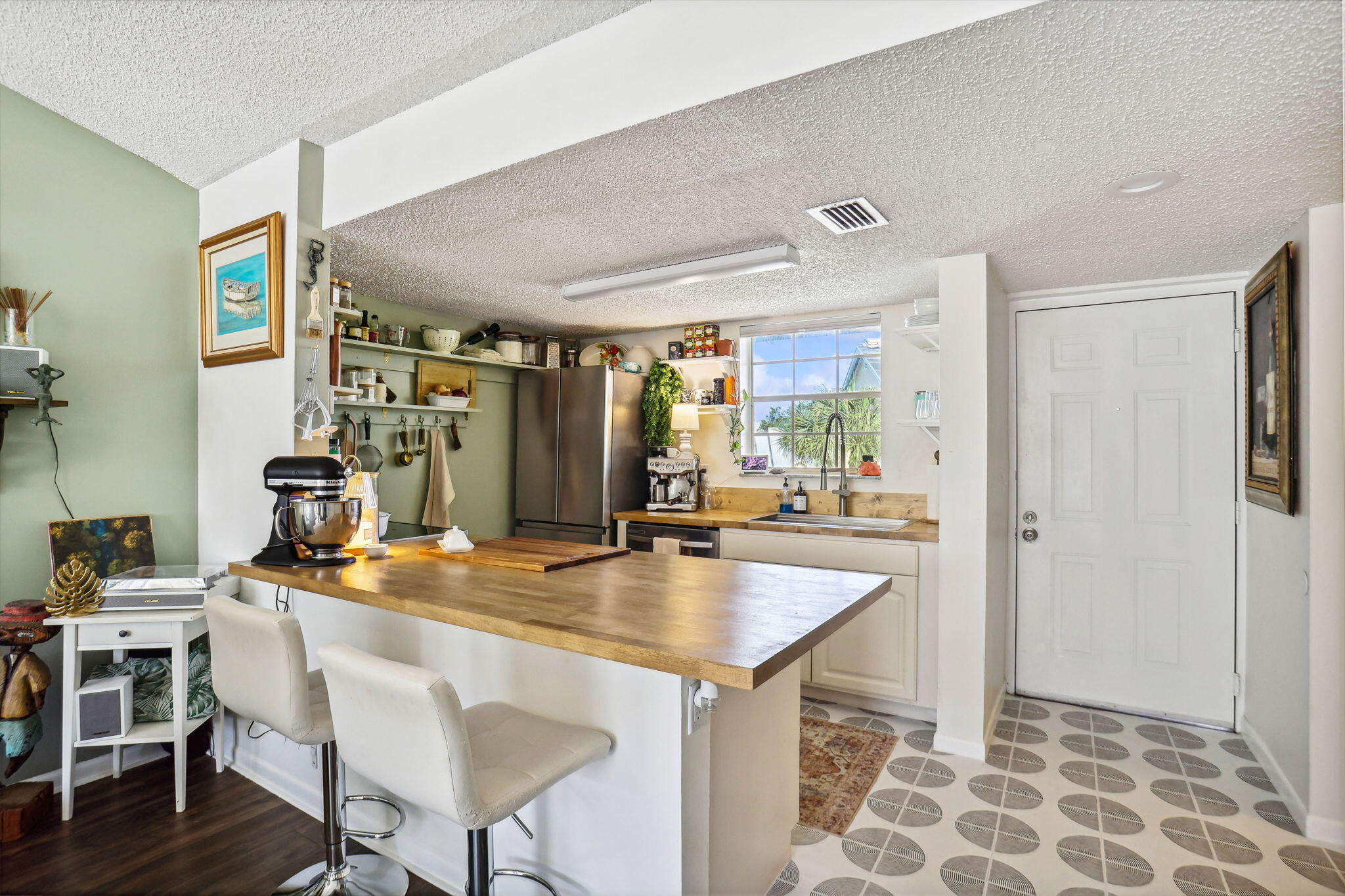 6323 La Costa Drive, Unit L Boca Raton, FL 33433 - Photo 7 of 29 21-web-or-mls-0E2A6315