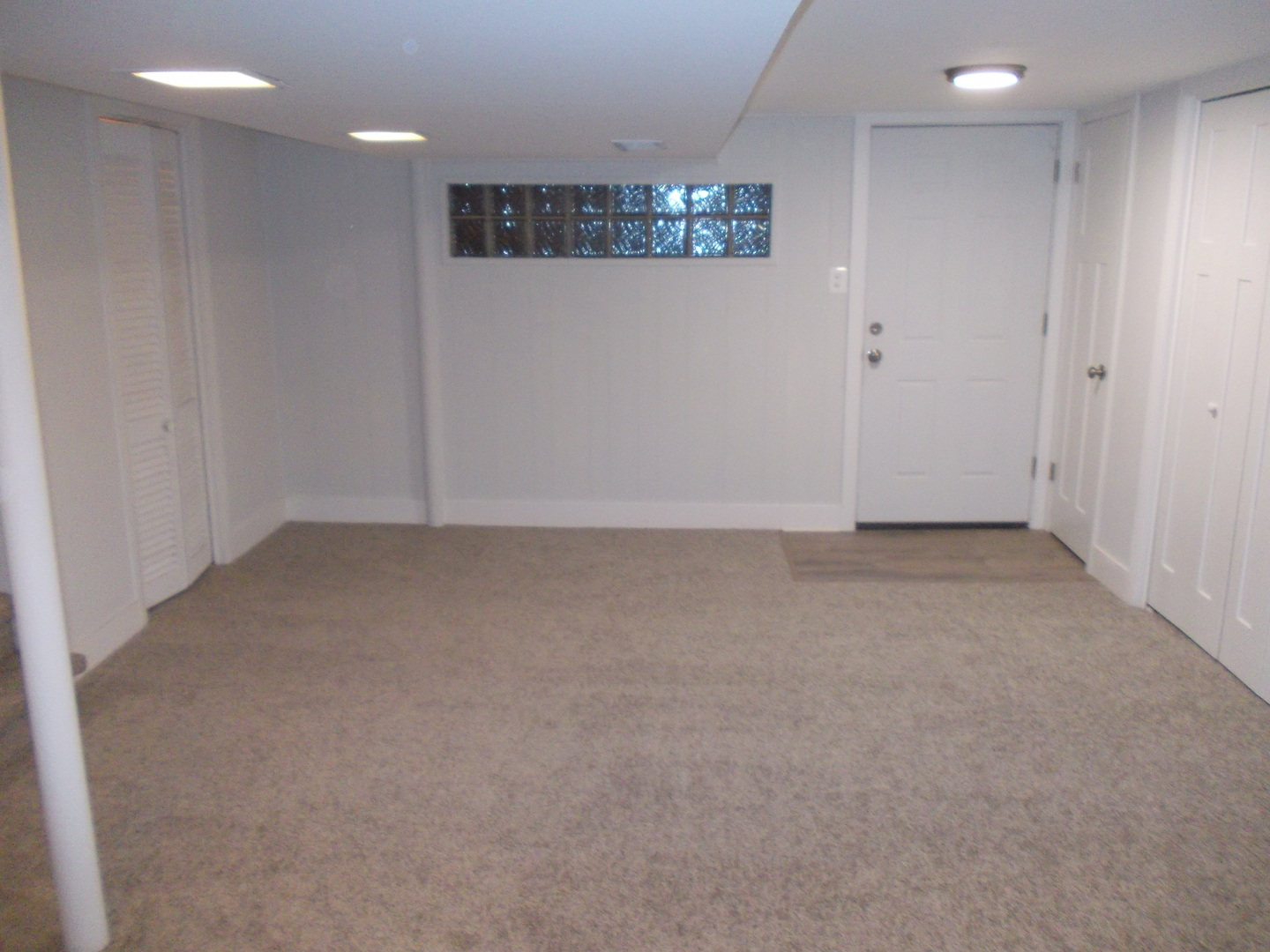 1418 Hillview Road Homewood, IL 60430 - Photo 16 of 19 a view of an empty room