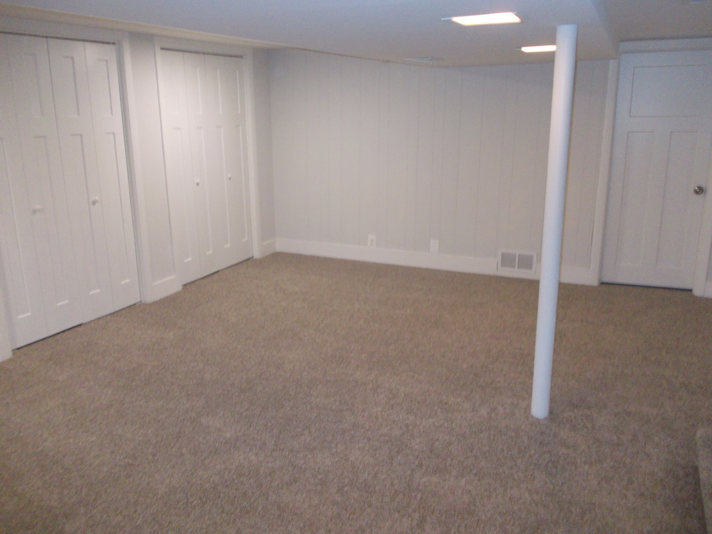 1418 Hillview Road Homewood, IL 60430 - Photo 17 of 19 a view of empty room