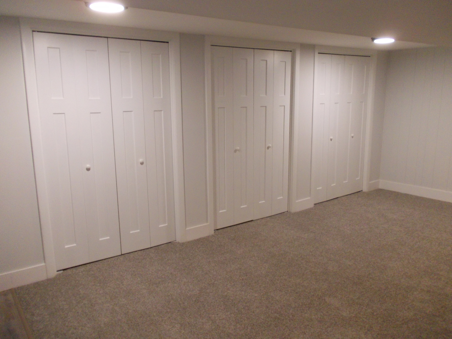 1418 Hillview Road Homewood, IL 60430 - Photo 18 of 19 a view of an empty room