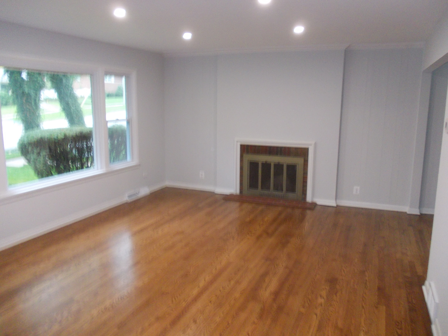 1418 Hillview Road Homewood, IL 60430 - Photo 3 of 19 an empty room with large windows