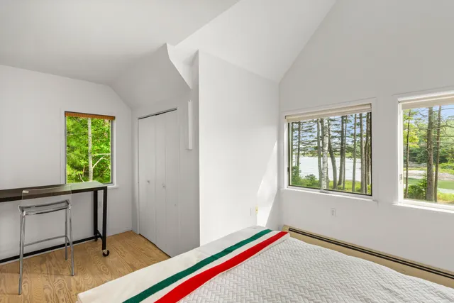 $995,000 | 133 Scraggle Point Road, St. George, ME 04859