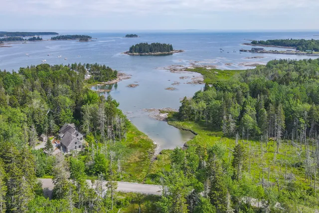 $995,000 | 133 Scraggle Point Road, St. George, ME 04859