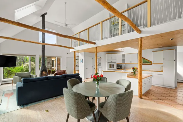 $995,000 | 133 Scraggle Point Road, St. George, ME 04859