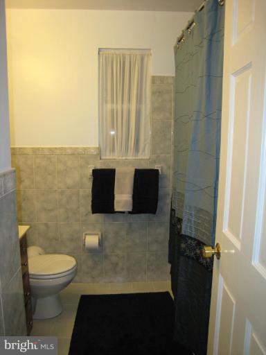 7527 June Street Springfield, VA 22150 - Photo 3 of 16 Bath #2