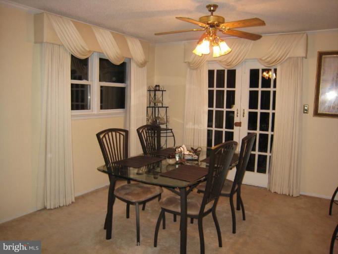 7527 June Street Springfield, VA 22150 - Photo 10 of 16 Dining Room