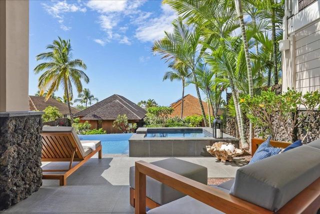 $4,700,000 | 73-4860 Mai'a Loop, Unit 16, Kailua-Kona, HI 96740
