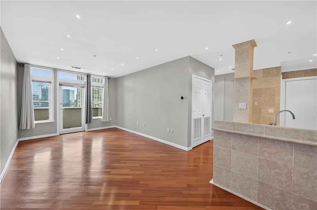 3334 Peachtree Road Northeast, Unit 1410 Atlanta, GA 30326 - Photo 5 of 42