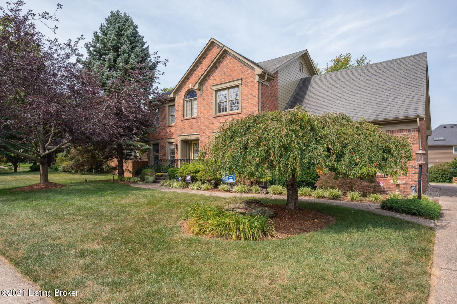 712 Foxgate Road Louisville, KY 40223 - Photo 1 of 39 Fox
