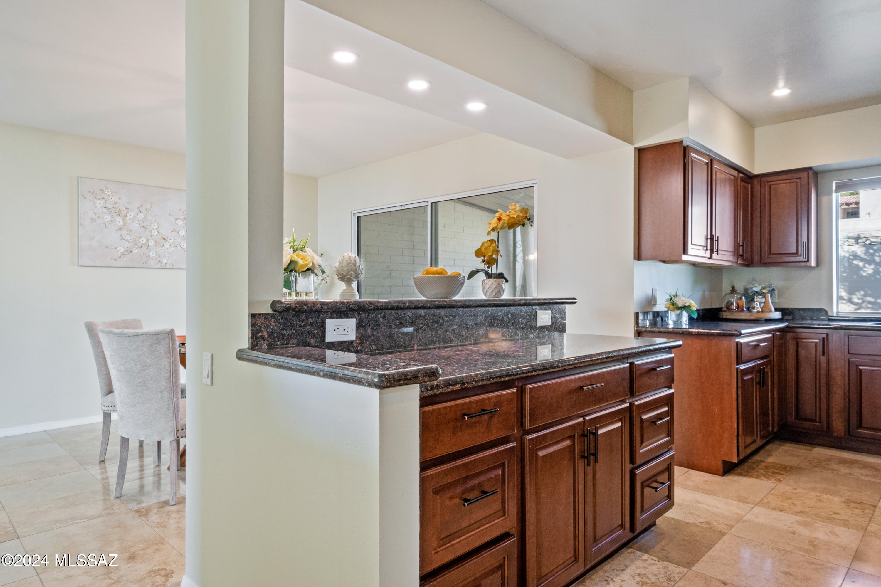 6100 North Oracle Road, Unit 8 Tucson, AZ 85704 - Photo 16 of 47 Gallery Image 16