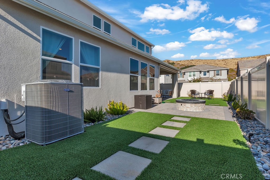 18100 Tableau Way Saugus, CA 91350 - Photo 40 of 49