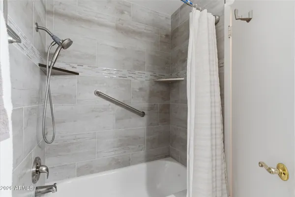 $250,000 | 501 West Tonopah Drive, Unit 6, Phoenix, AZ 85027