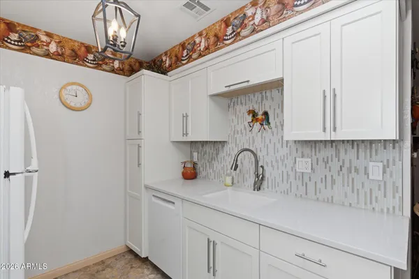 $250,000 | 501 West Tonopah Drive, Unit 6, Phoenix, AZ 85027