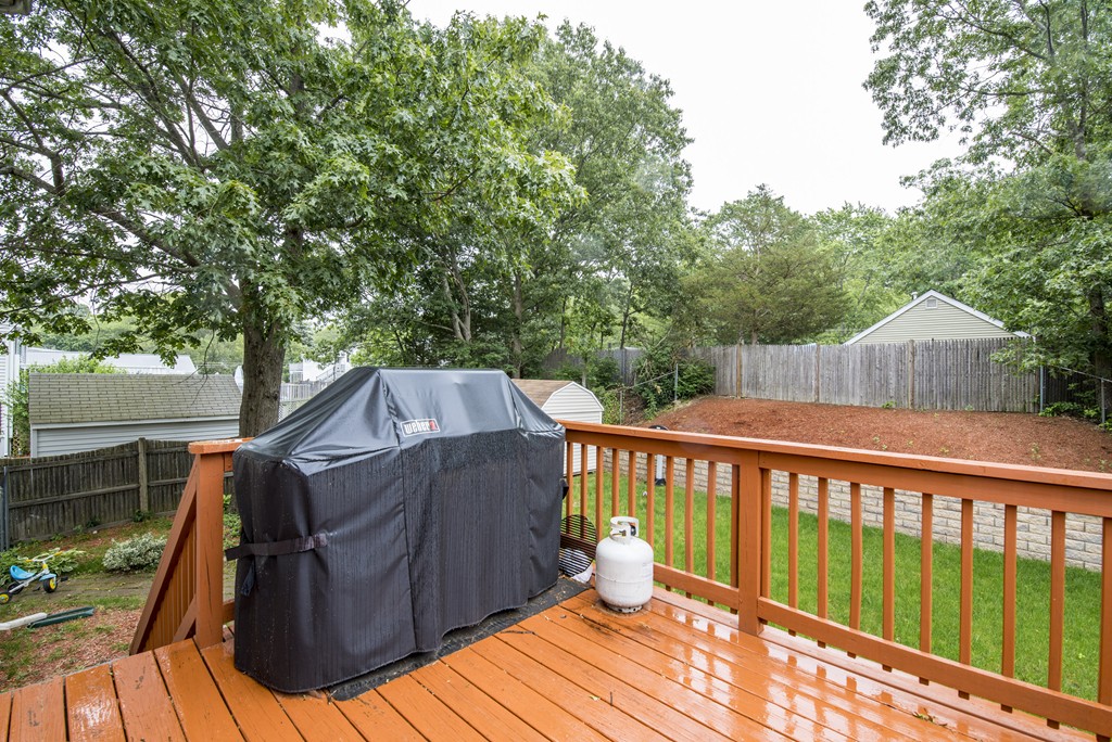 29 Fern Road Holbrook, MA 02343 - Photo 5 of 19