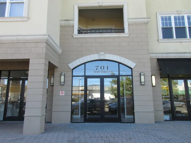 $2,400 | 701 Main Street, Unit 301, Belmar, NJ 07719