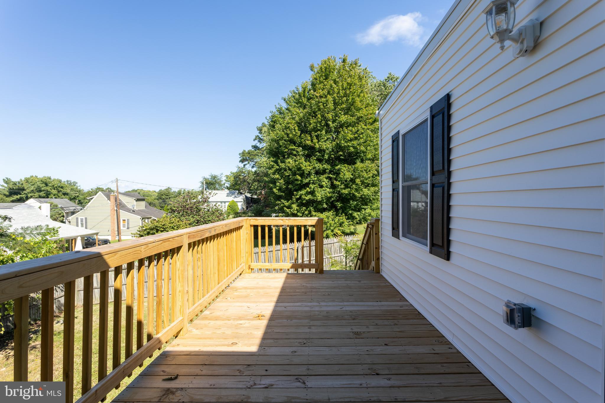 8102 Sumter Avenue Rosedale, MD 21237 - Photo 32 of 40 side deck