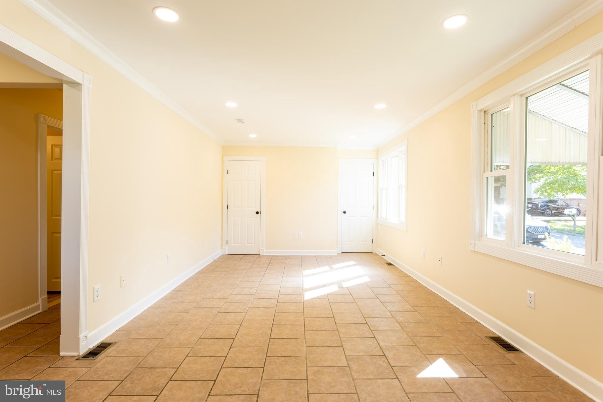 8102 Sumter Avenue Rosedale, MD 21237 - Photo 6 of 40 living room