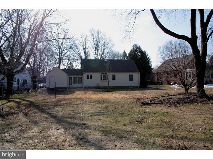 40 Hilltop Road Ewing, NJ 08638 - Photo 16 of 18 Exterior Back