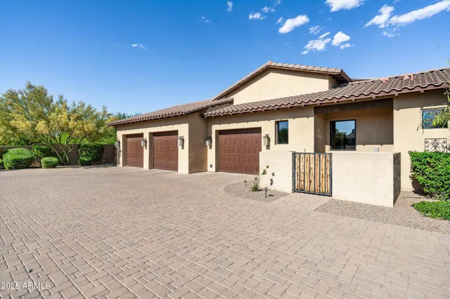 $1,999,500 | 4610 East Meadowview Drive, Gilbert, AZ 85298