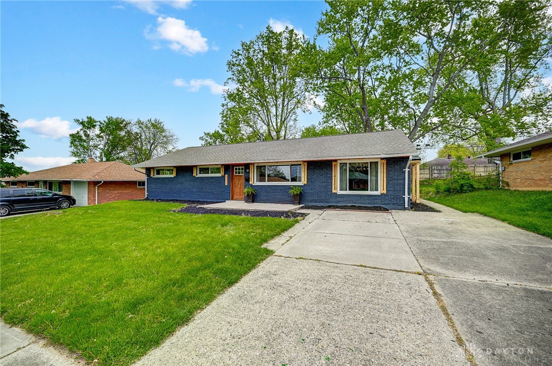 4455 East Kitridge Road Dayton, OH 45424 - Photo 4 of 43