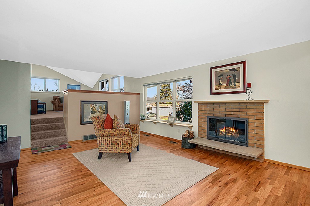 729 South 25th Street Renton, WA 98055 - Photo 3 of 25
